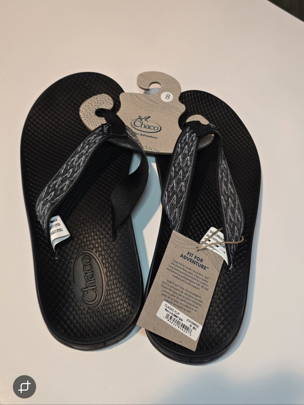 New Chaco Black Sandals with Gray Patterned Straps, Size 8